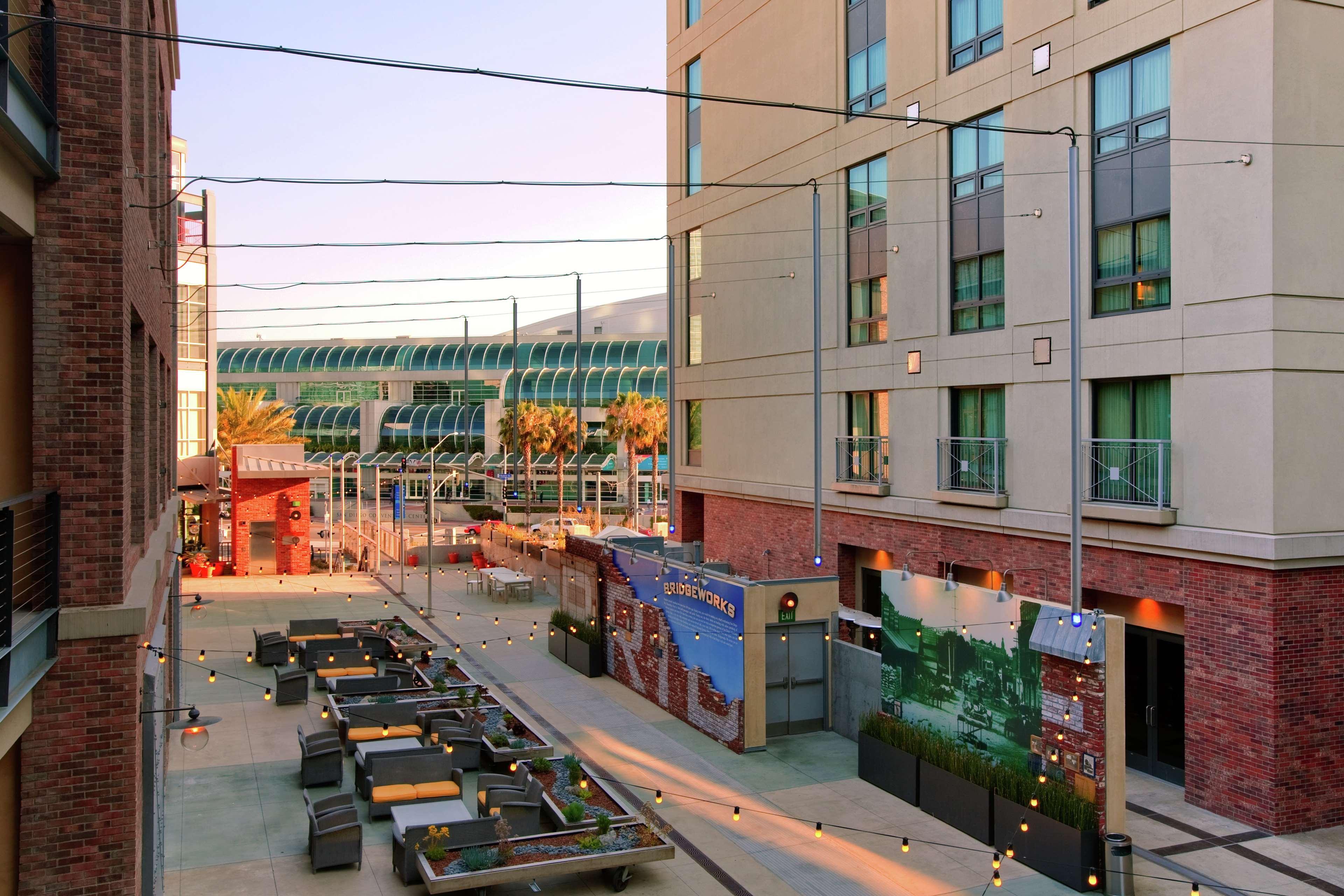 Hilton San Diego Gaslamp Quarter Съоръжения снимка