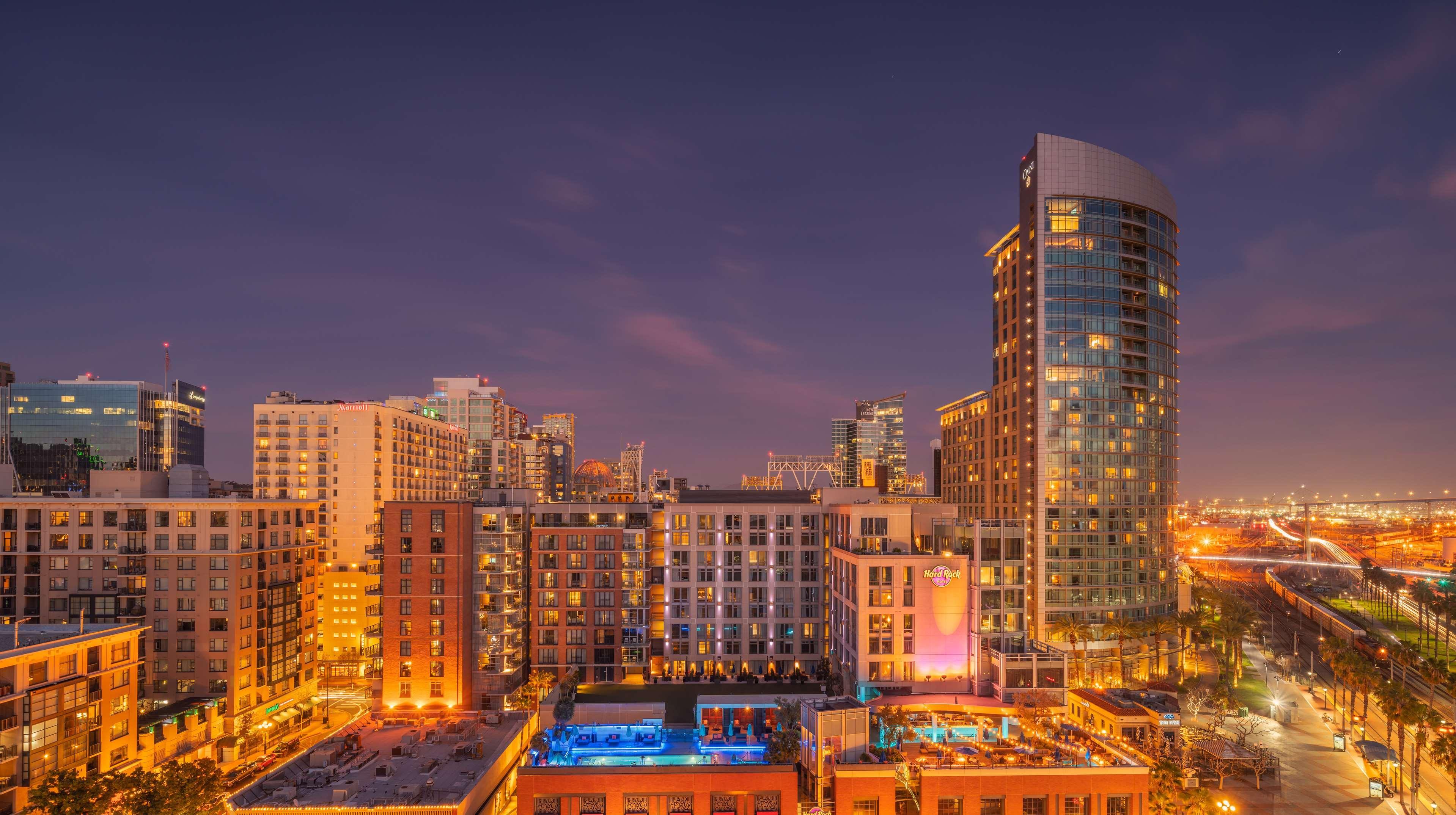 Hilton San Diego Gaslamp Quarter Екстериор снимка