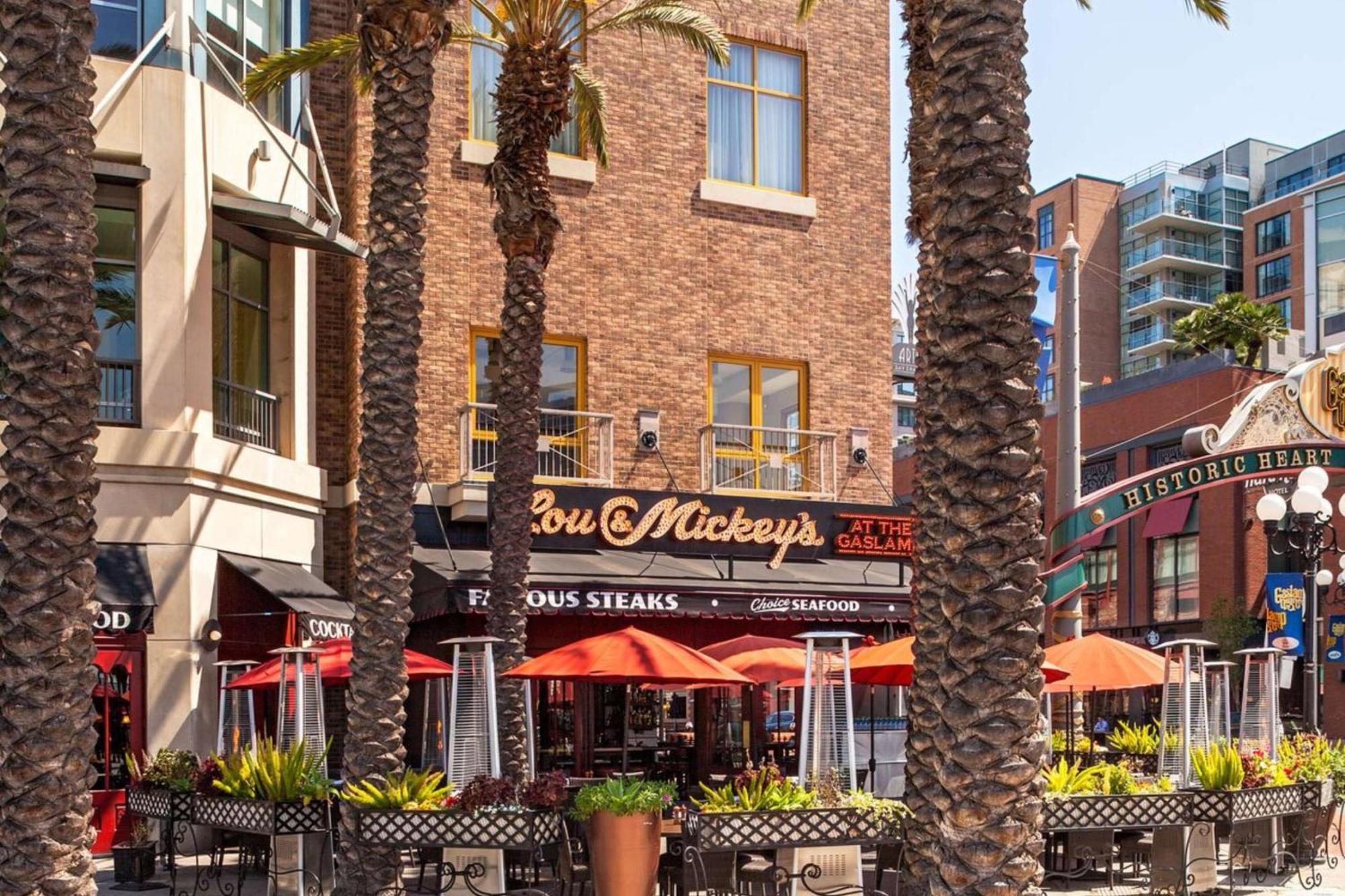 Hilton San Diego Gaslamp Quarter Екстериор снимка